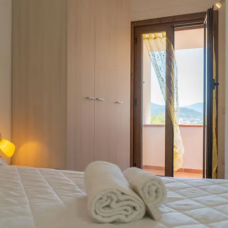 Sweet Holidays - Ludovica - A Pochi Minuti Dal Mare Di E Budoni Con Posto Auto Apartman