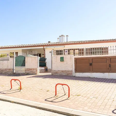 Sweet Holidays - Ludovica - A Pochi Minuti Dal Mare Di E Budoni Con Posto Auto Apartman
